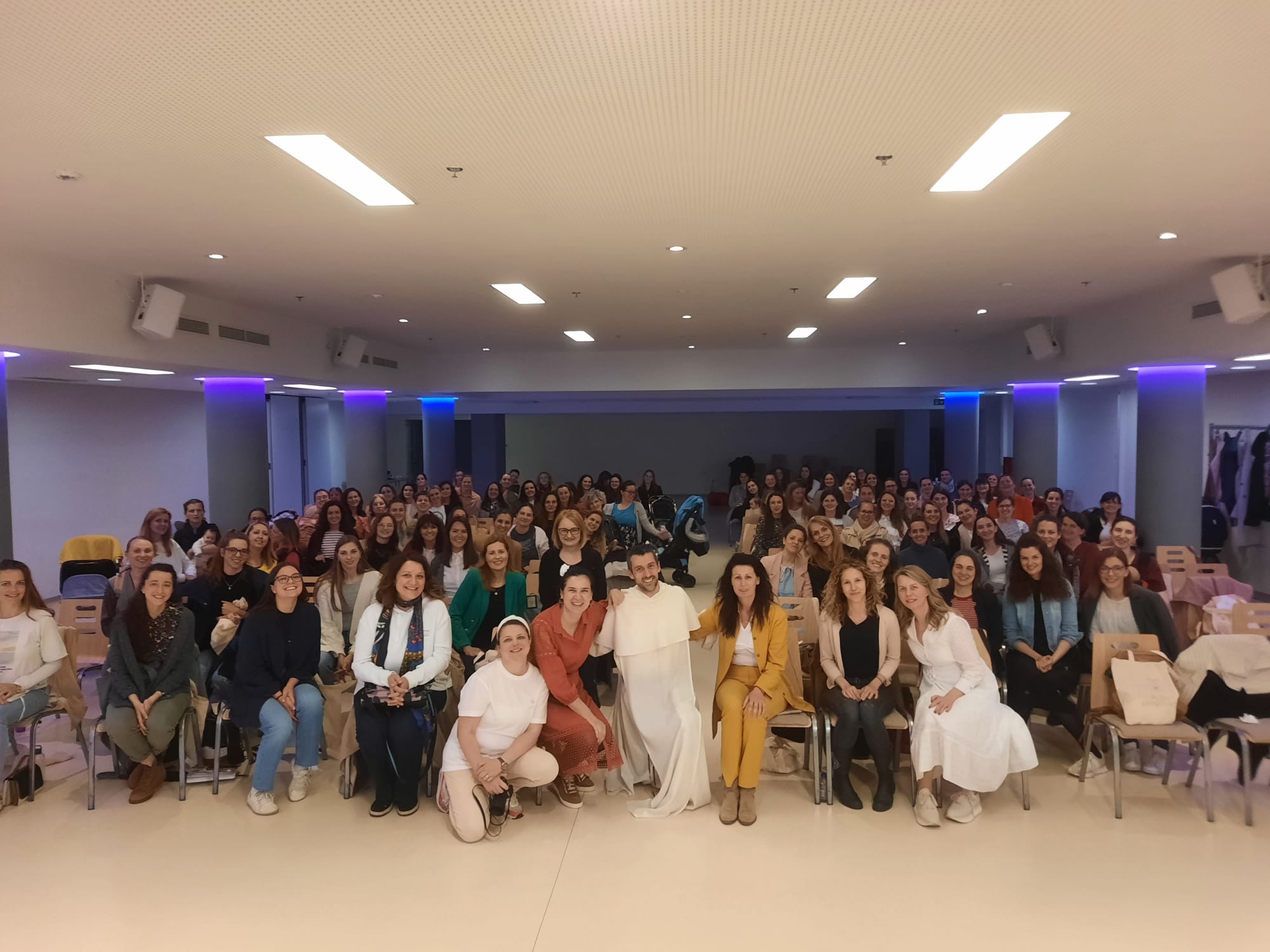 Ružo Otajstvena konferencija